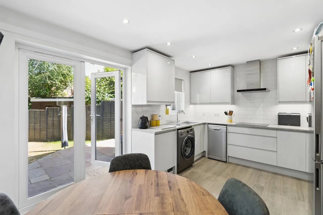 Booker Place, High Wycombe, HP12, photo 2