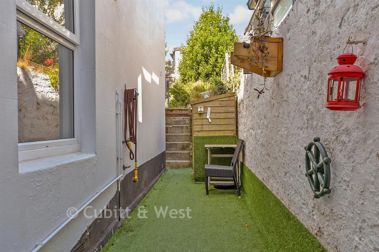 Crescent Road, Brighton, BN2, photo 13