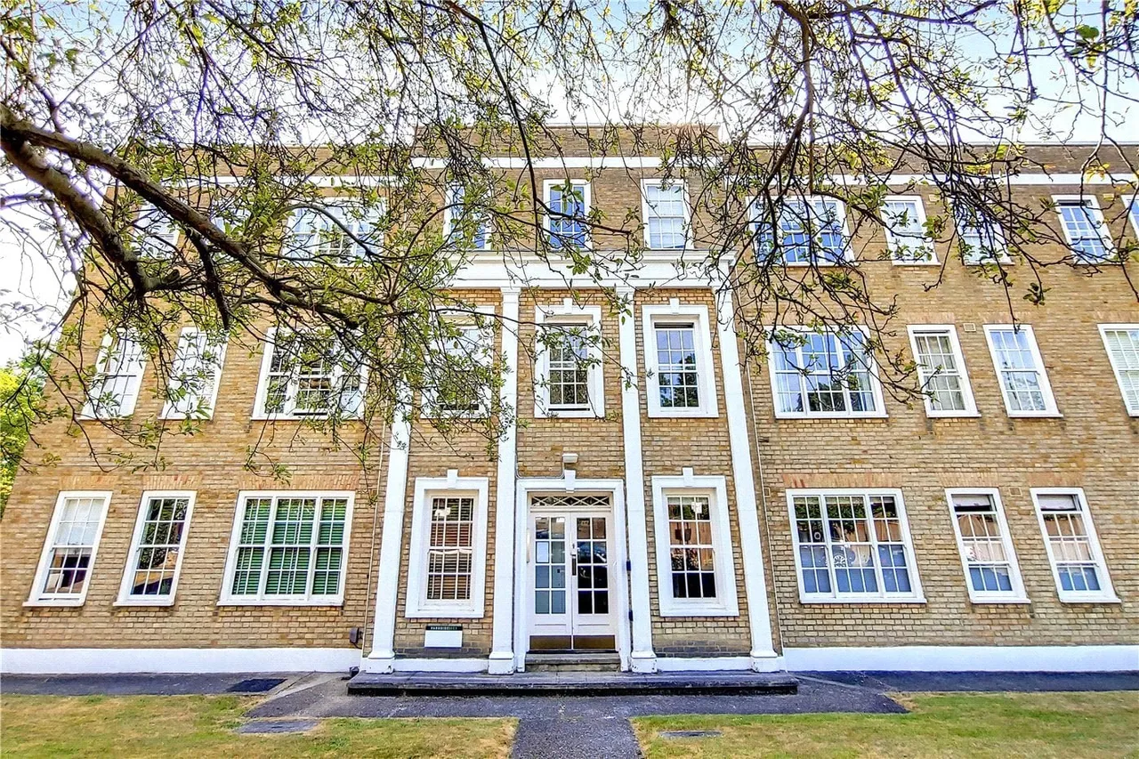 2 bed flat for sale — Parkside, Vanbrugh Fields, Blackheath, London, SE3