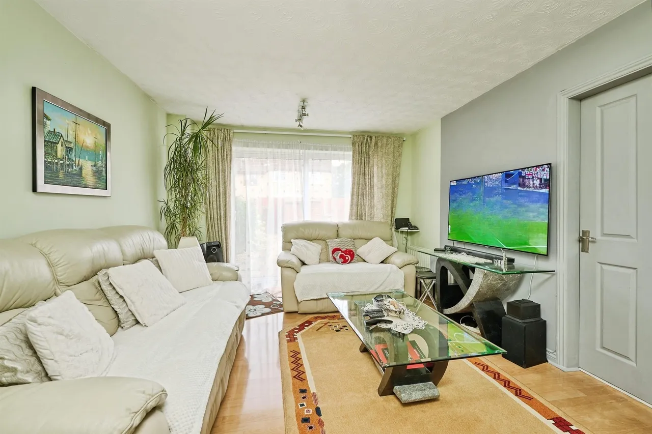 Nightingale Court Peterborough, PE4, photo 7