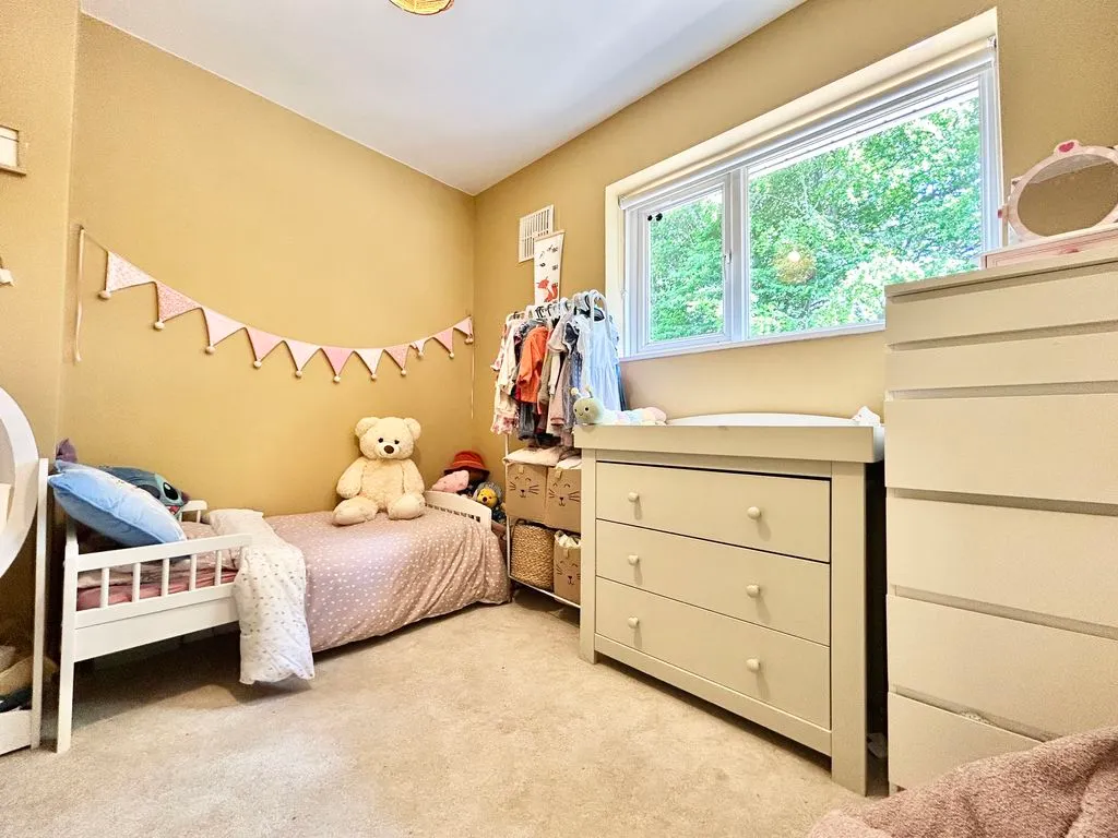 Bernard Close, Dunstable LU5 4HL, photo 7