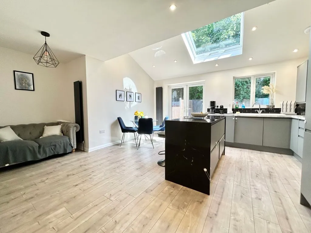 Bernard Close, Dunstable LU5 4HL, photo 3