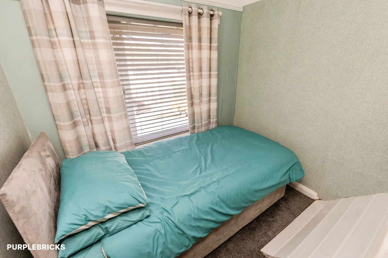 Richmond Road, Deeside, CH5, photo 16