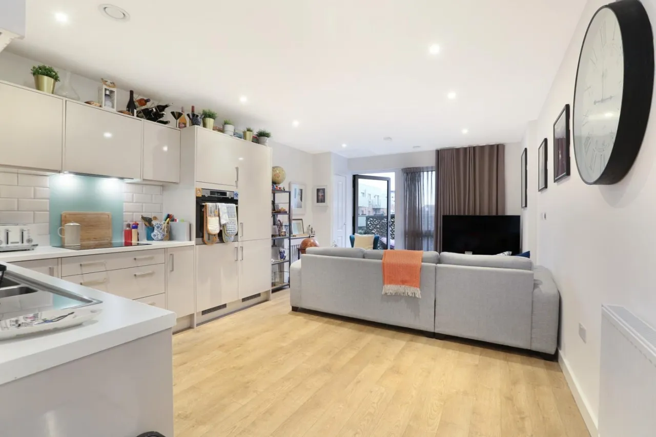 1 bed flat for sale — Broome Way, London, SE5