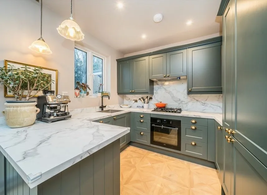 Cranborne Avenue, Surbiton, KT6, photo 3