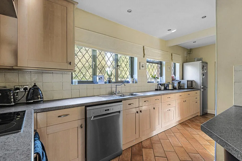 Wembury Park, Newchapel, RH7, photo 6