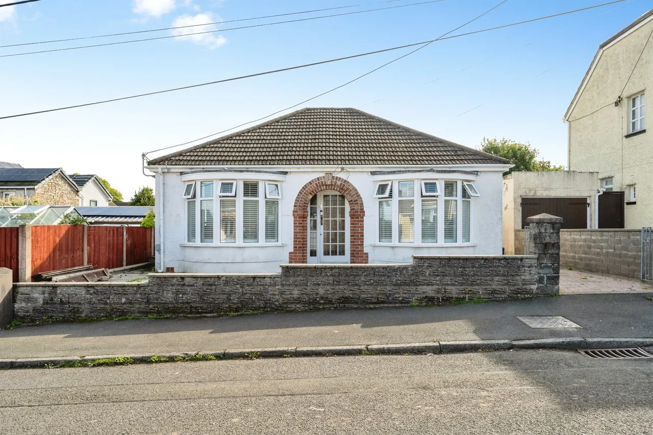 3 bed house for sale, Heol Cae Tynewydd Swansea, SA4