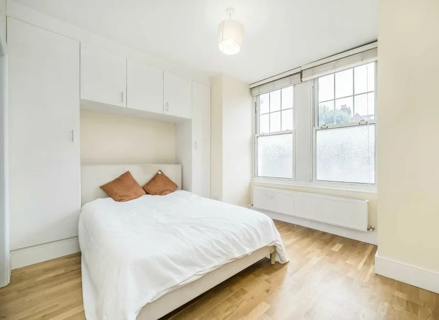 Mitcham Lane, Furzedown, SW16, photo 5