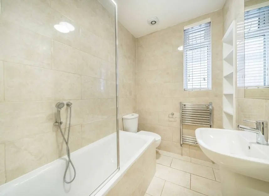 Mitcham Lane, Furzedown, SW16, photo 9