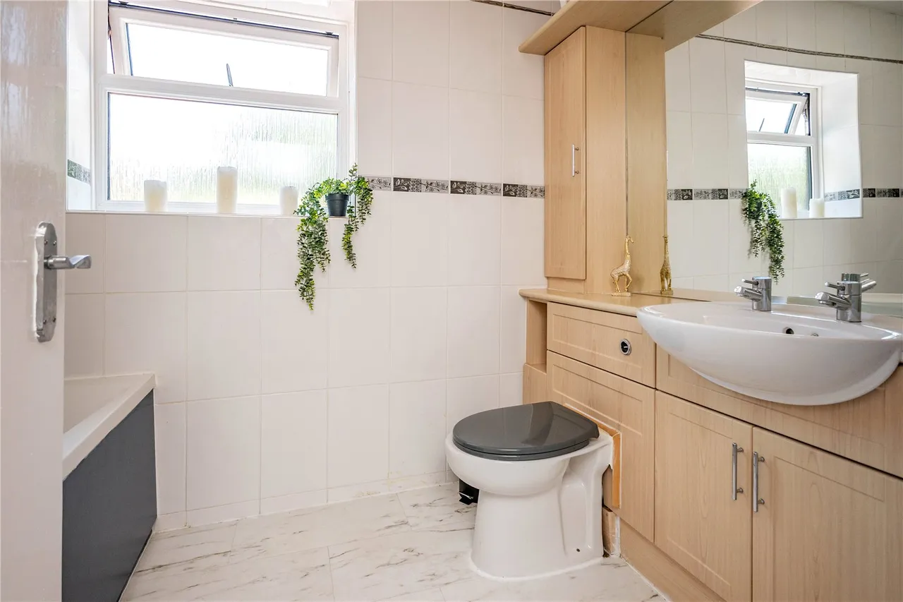 Rock Hill, Bromsgrove, Worcestershire, B61 7LN, photo 12
