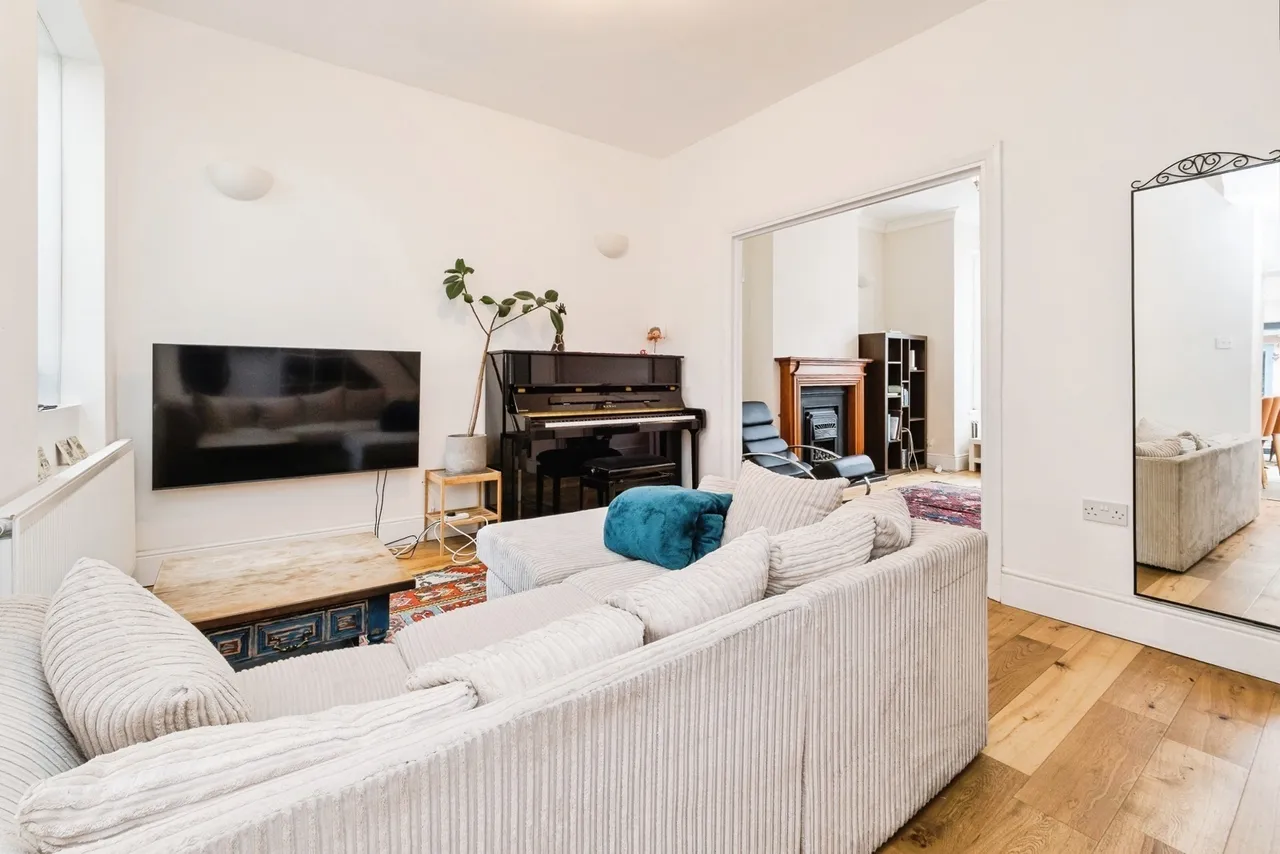 Northfield Road, East Ham, London, E6, photo 11