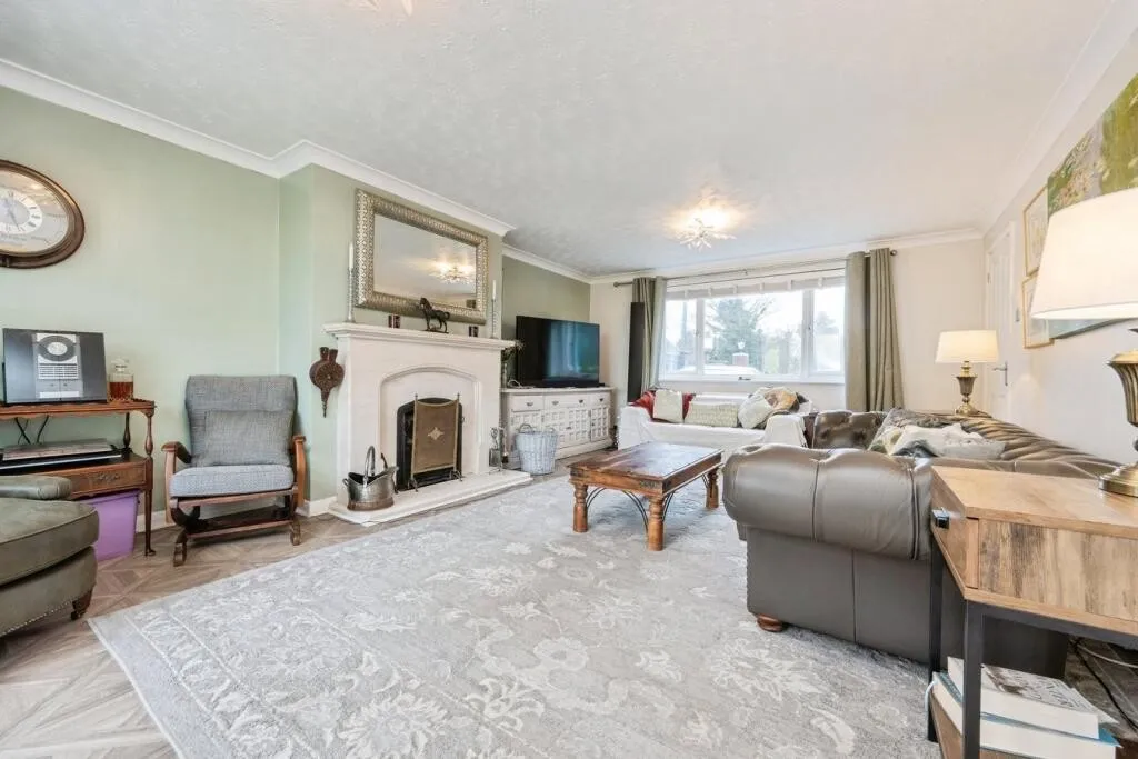 Grendon Road, Edgcott, HP18, photo 7