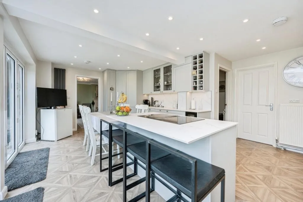 Grendon Road, Edgcott, HP18, photo 4