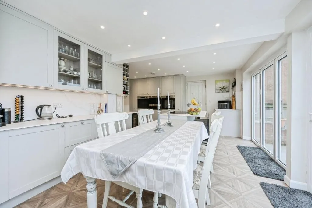Grendon Road, Edgcott, HP18, photo 6