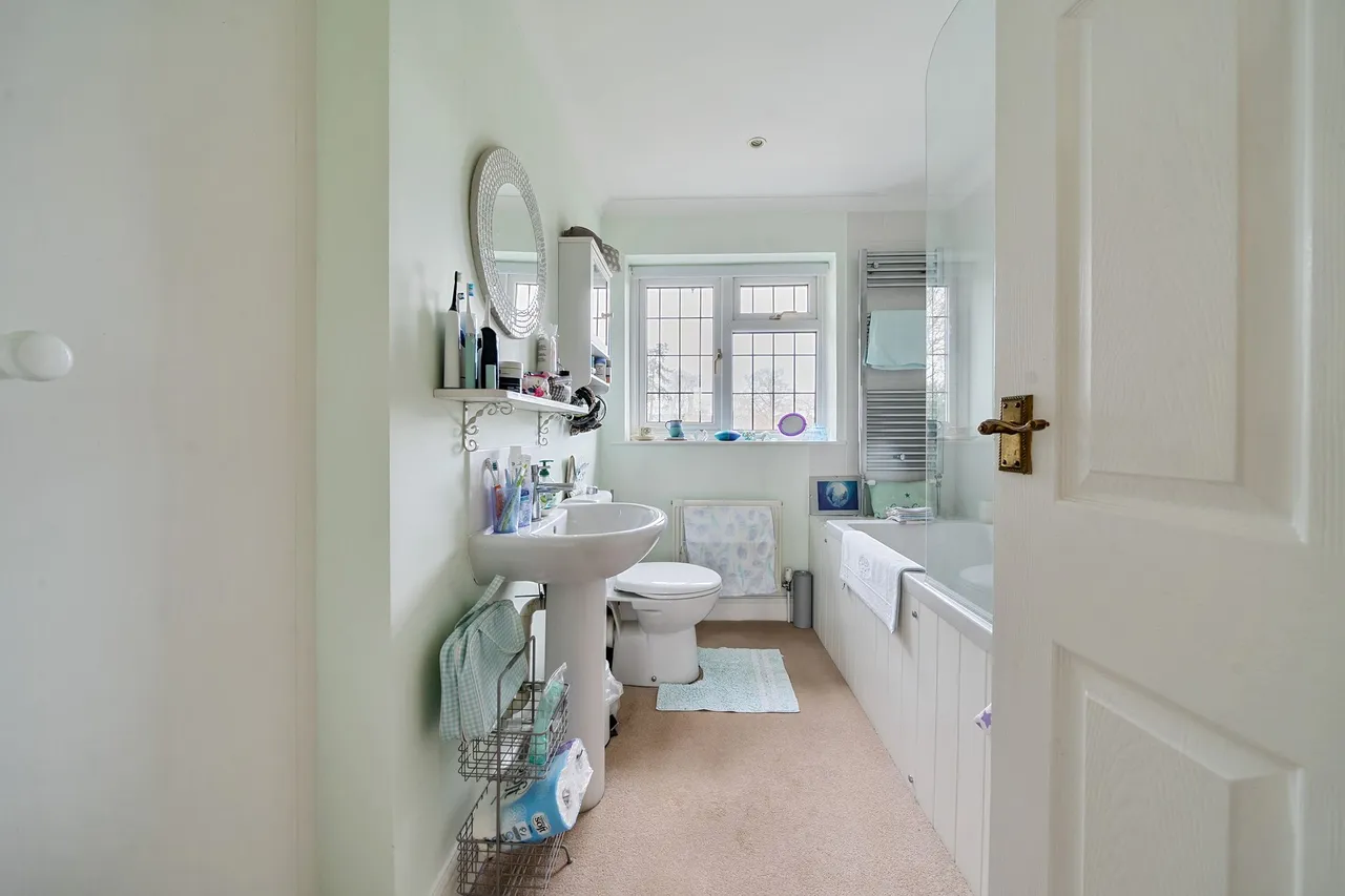 Elmleigh, Midhurst, GU29, photo 15