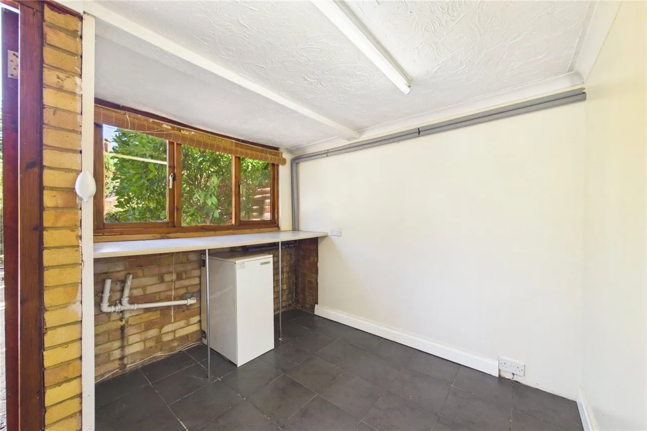 The Crescent, Mortimer Common, RG7, photo 8