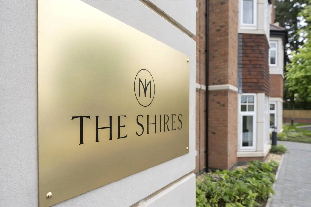 The Shires, 216 Wake Green Road, Moseley, Birmingham, B13 9PQ, photo 2