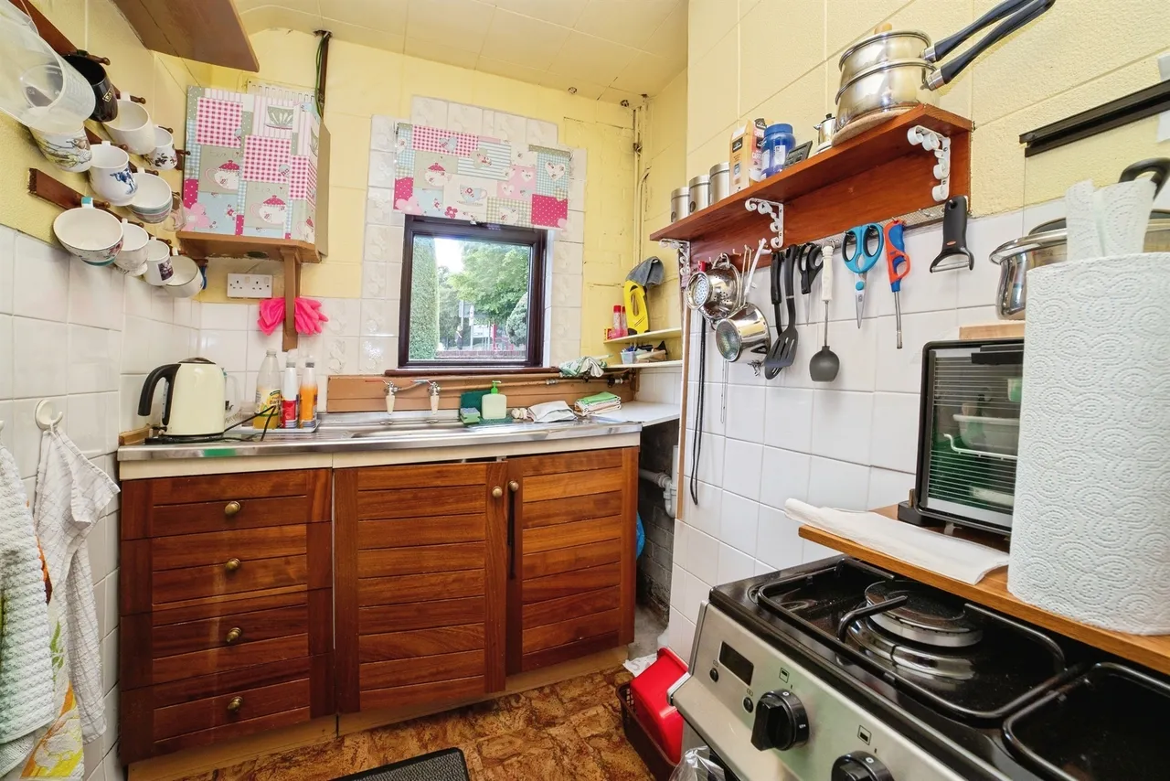 Firs Avenue, Alfreton, DE55, photo 3