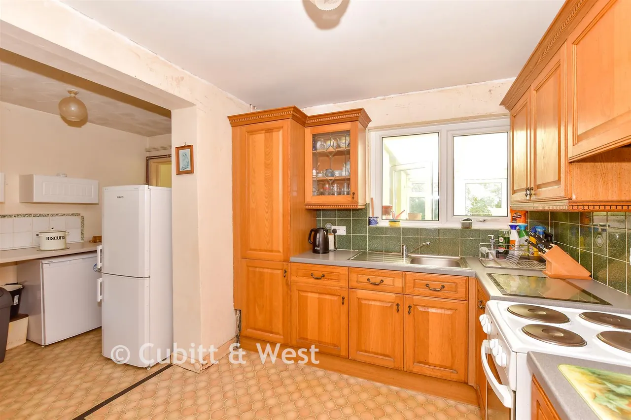 Ernest Road, Havant, PO9, photo 4