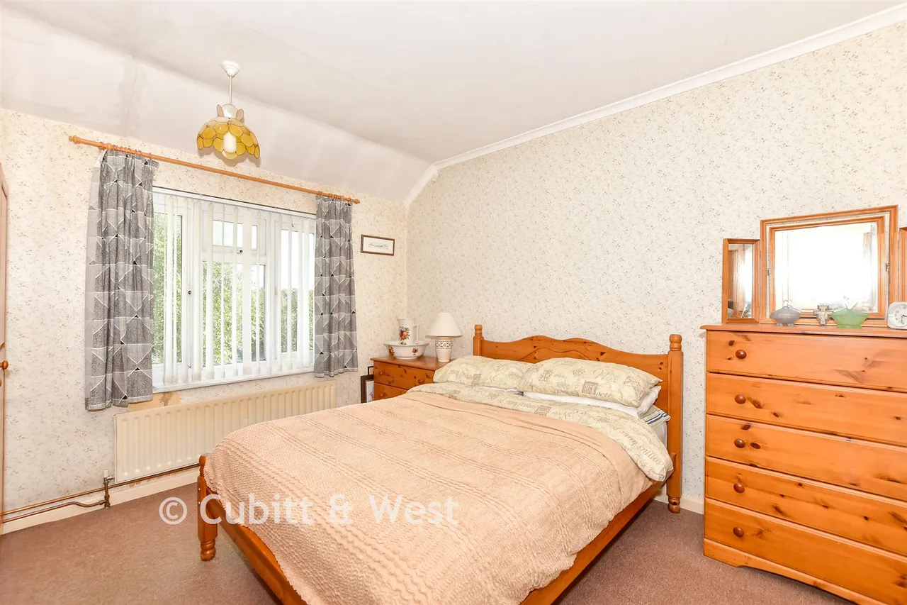 Ernest Road, Havant, PO9, photo 8