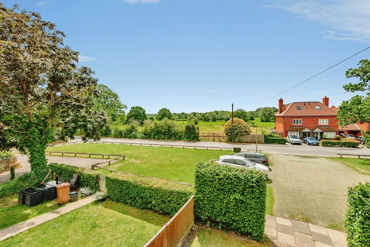 Sandcross Lane, Reigate, photo 12