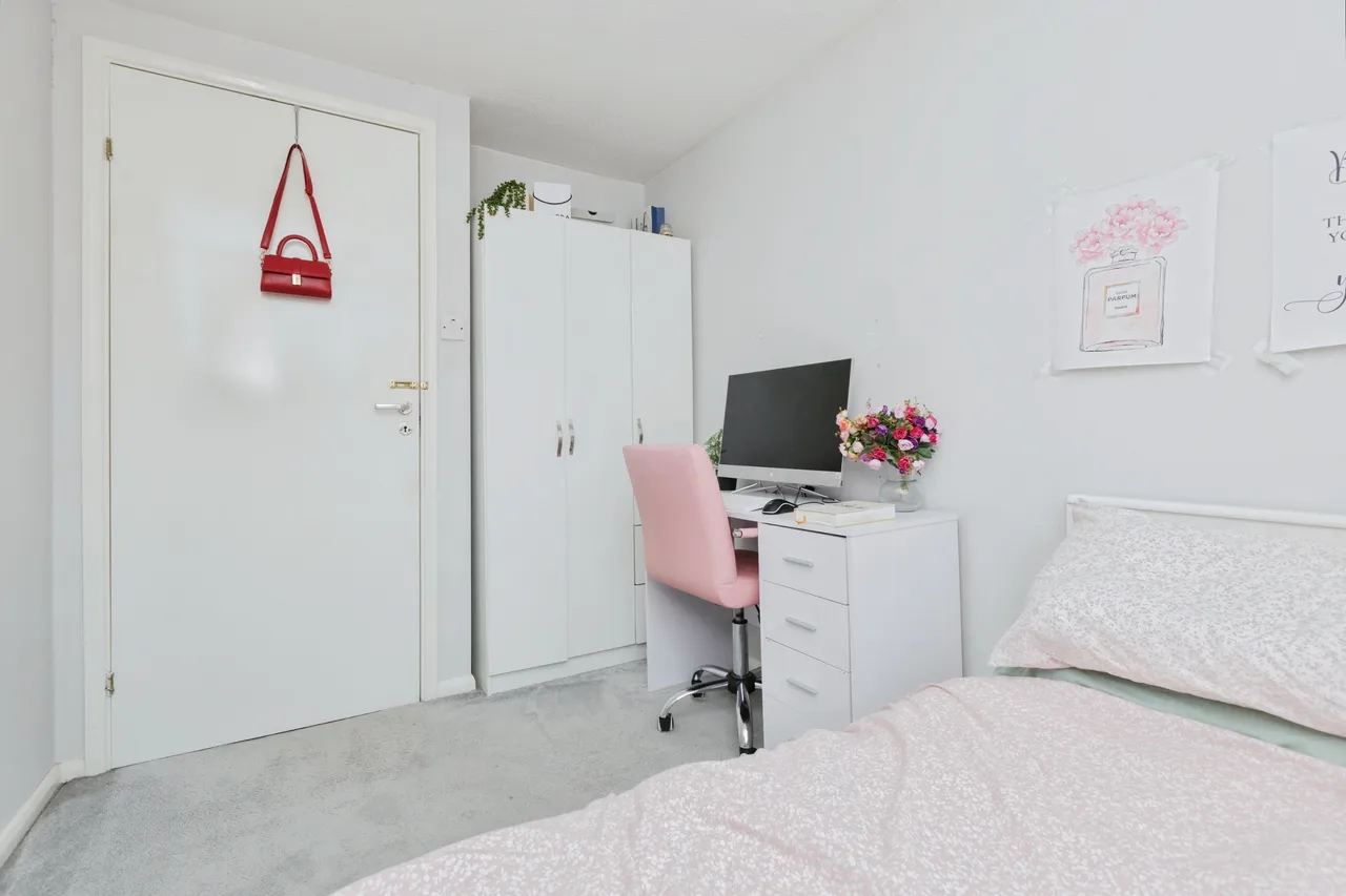 Belfry Drive, Leicester, LE3, photo 10