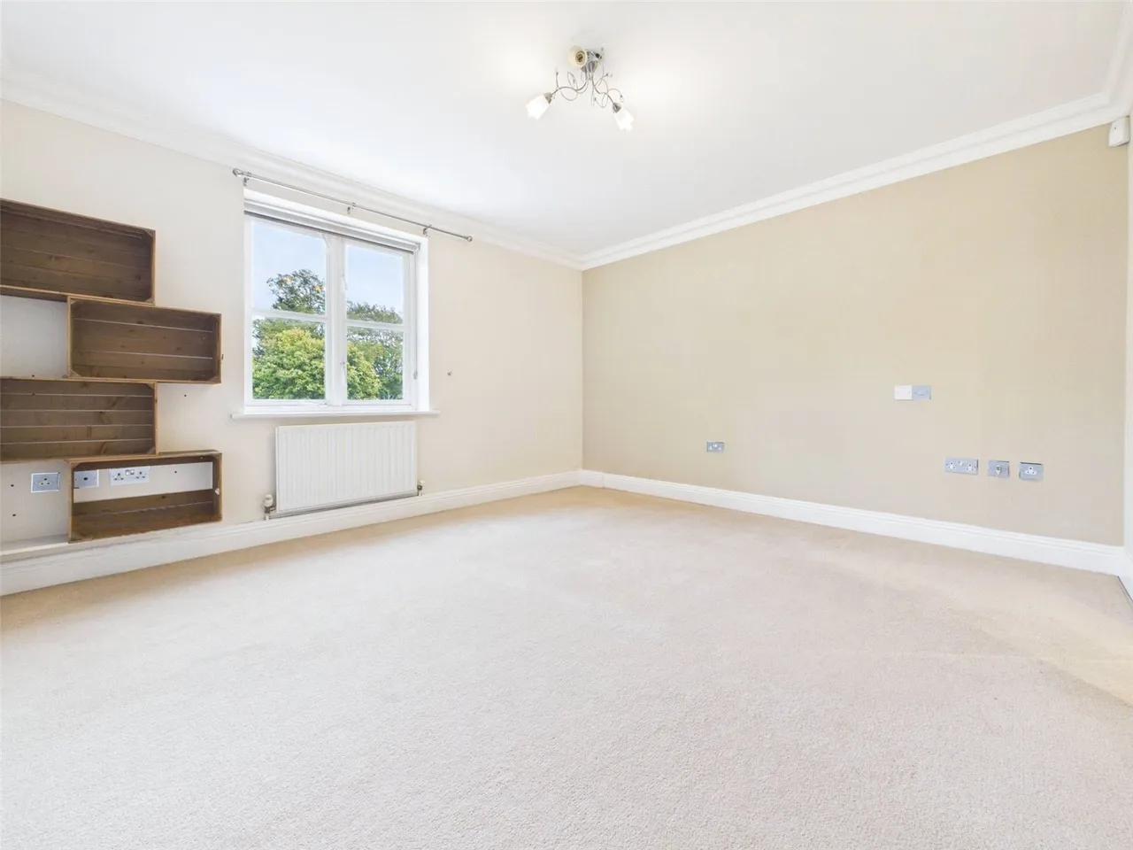 Percy Road, Hampton, TW12, photo 8