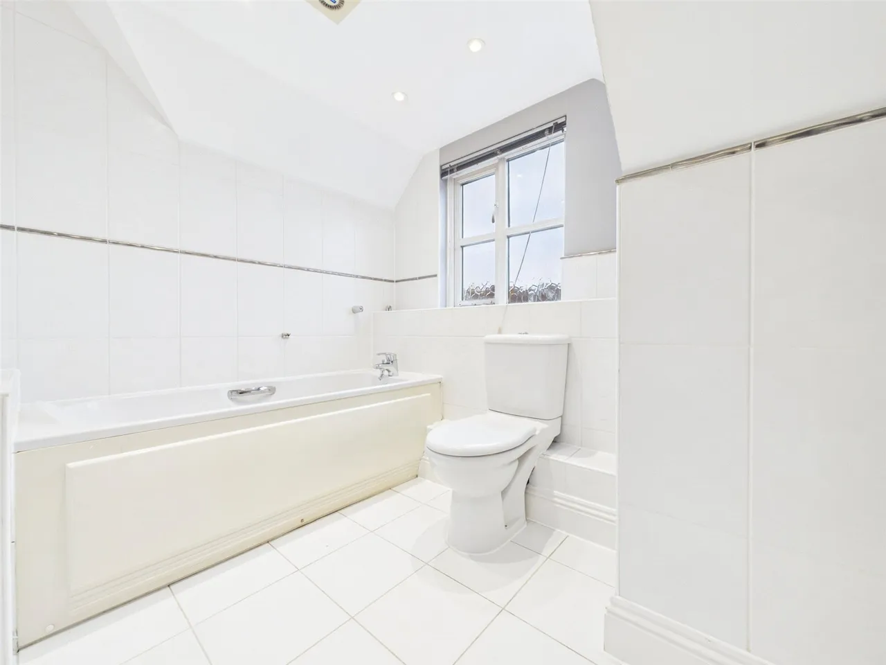 Percy Road, Hampton, TW12, photo 16