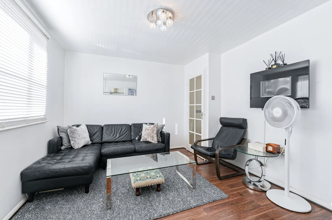 23 Stunell House, John Williams Close, London, photo 5
