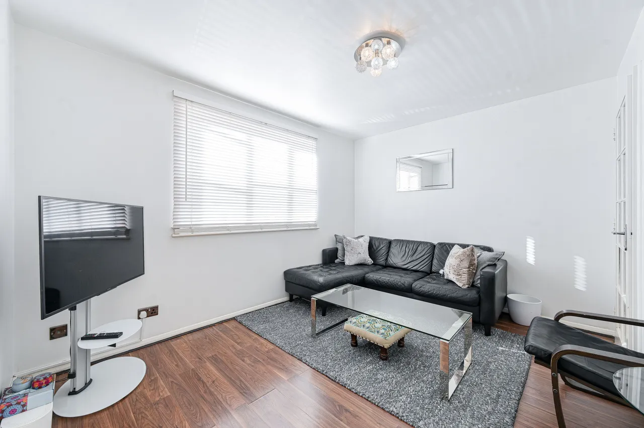 23 Stunell House, John Williams Close, London, photo 6