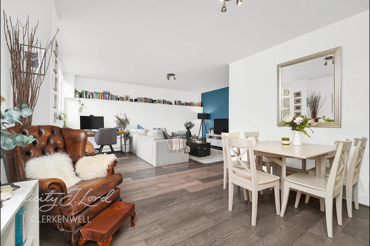 1 bed flat for sale, Goswell Road, London