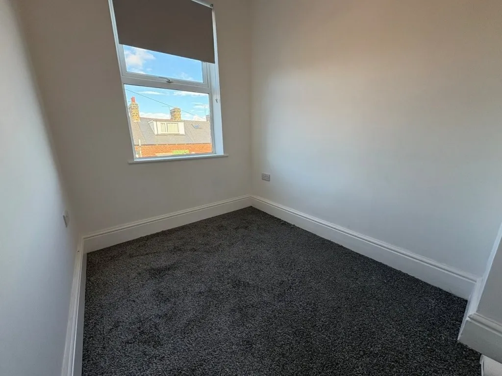 St. Barts Terrace, Barnsley, photo 4