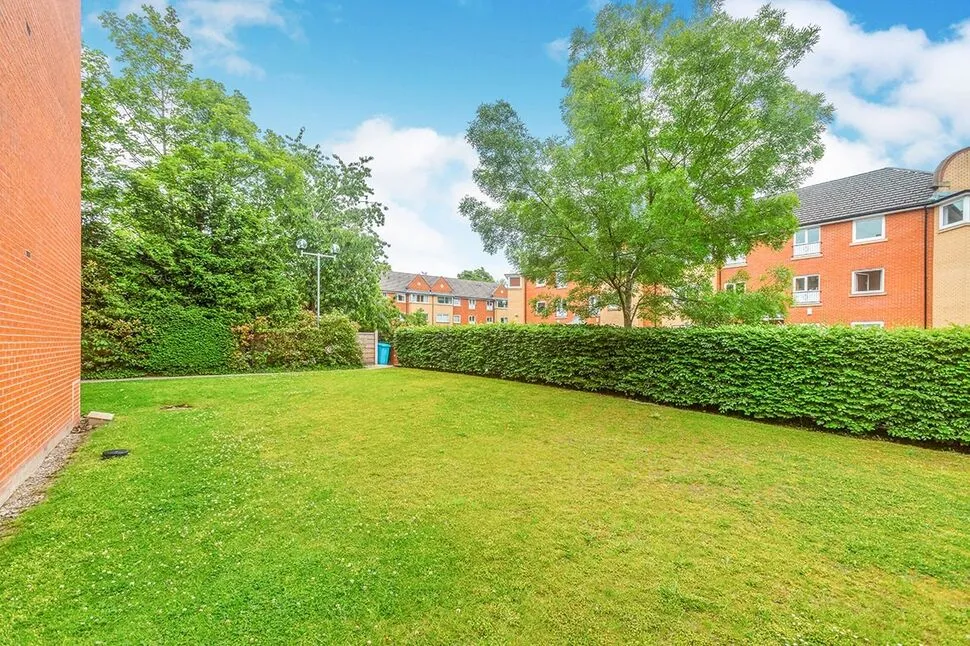 Whiteoak Road, Manchester, M14, photo 8