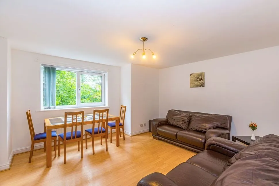 Whiteoak Road, Manchester, M14, photo 2
