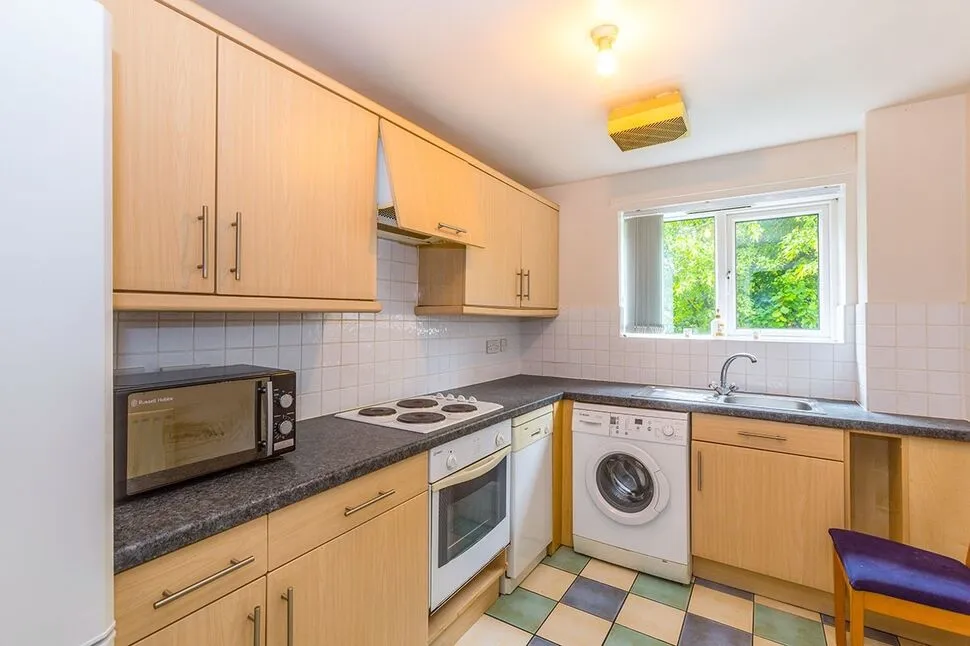 Whiteoak Road, Manchester, M14, photo 4