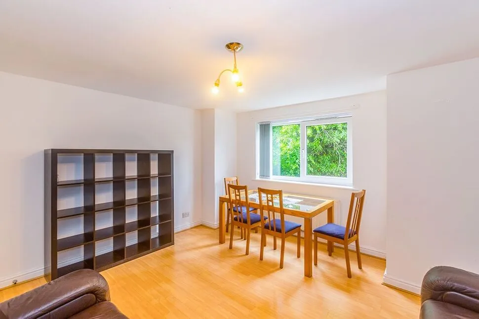 Whiteoak Road, Manchester, M14, photo 3