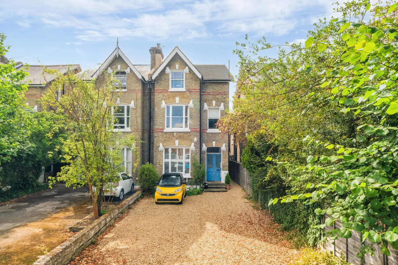 2 bed flat for sale, St. Johns Park, London, SE3