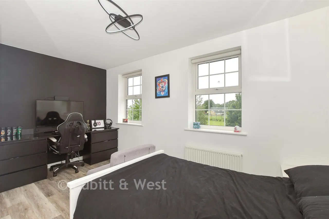 Somerley Drive, Forge Wood, RH10, photo 12