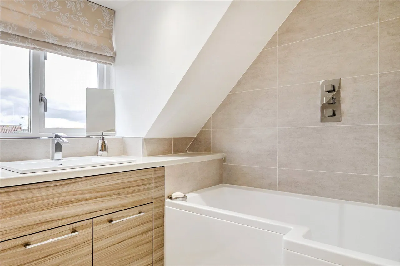 New Farmers Hill, Woodlesford, LS26, photo 16
