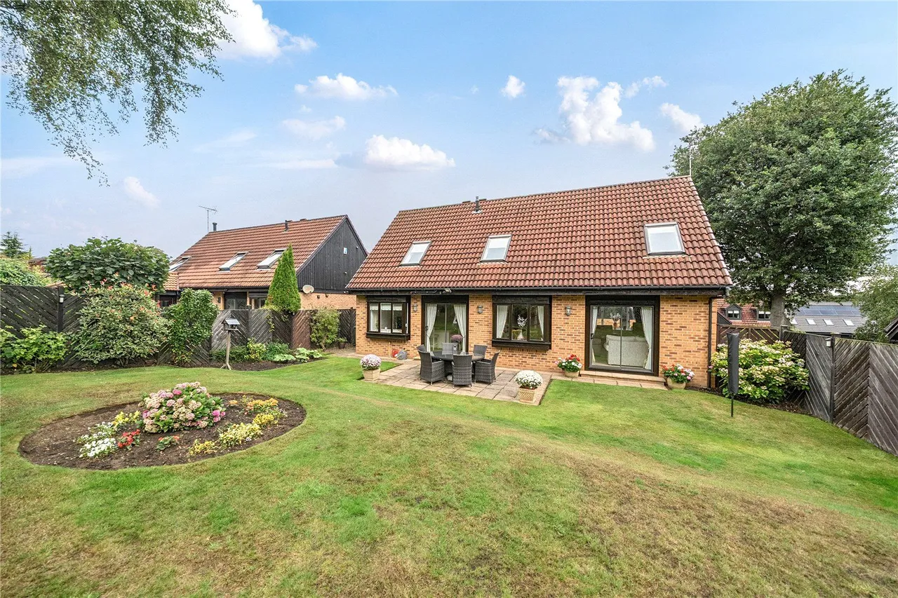 New Farmers Hill, Woodlesford, LS26, photo 2