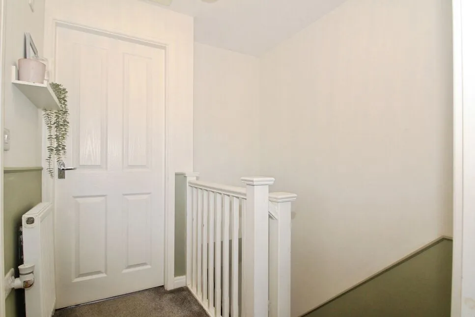 Oronsay Close, Hinckley, LE10, photo 9