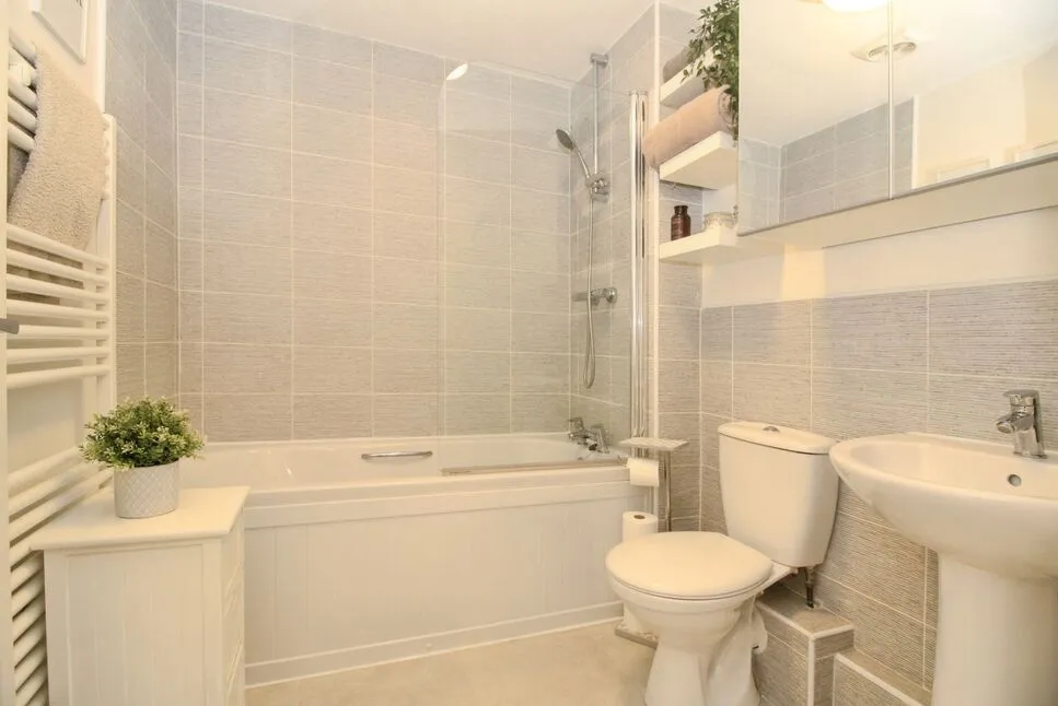 Oronsay Close, Hinckley, LE10, photo 8