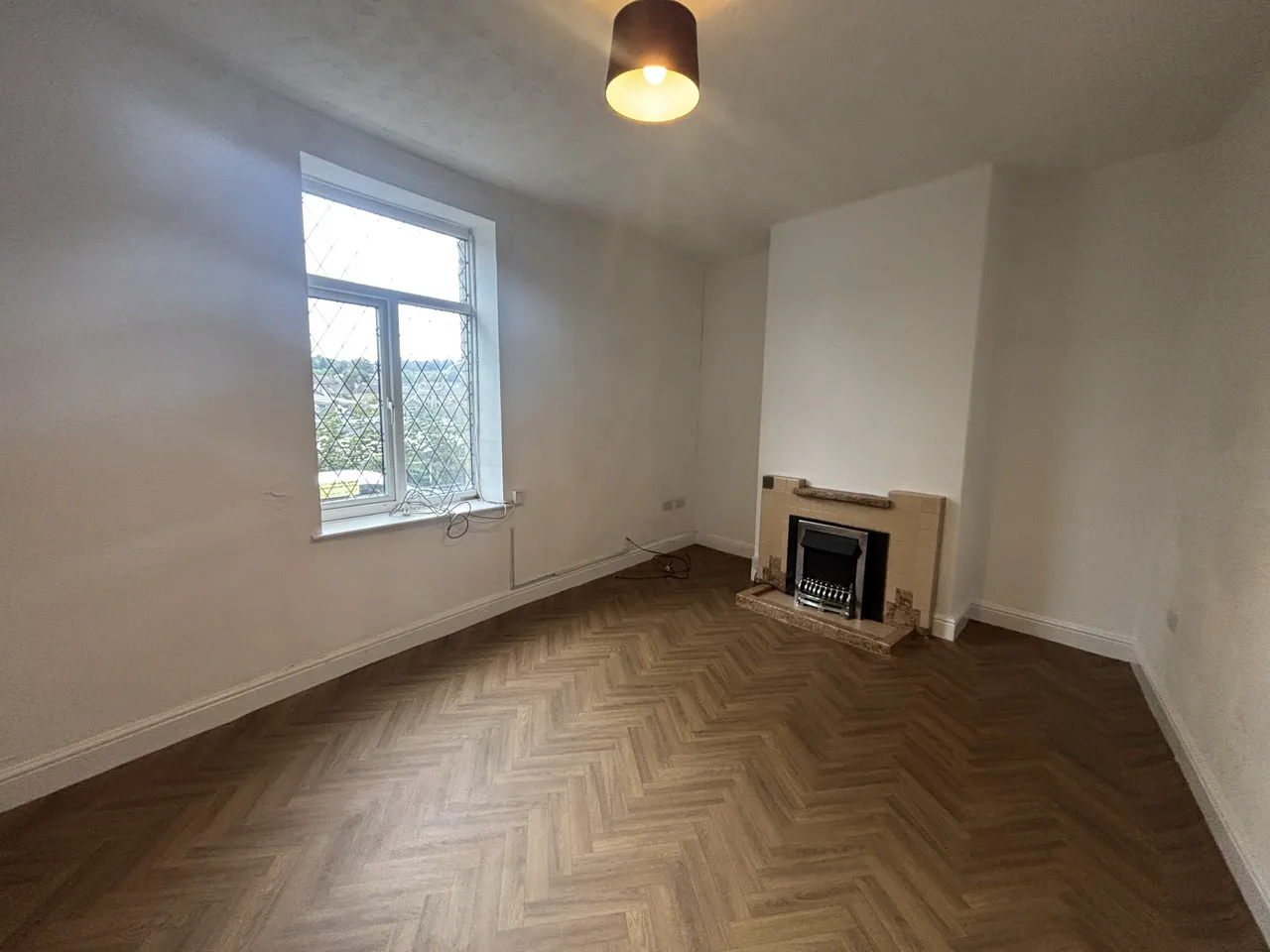 Beacon Street, Huddersfield, HD2, photo 3