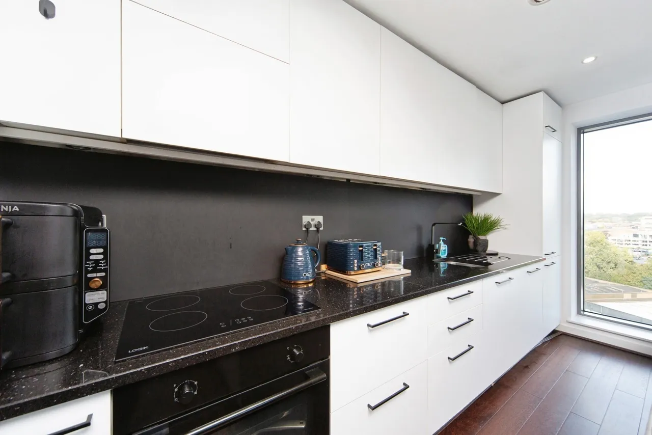 William Jessop Way, Liverpool, L3, photo 6