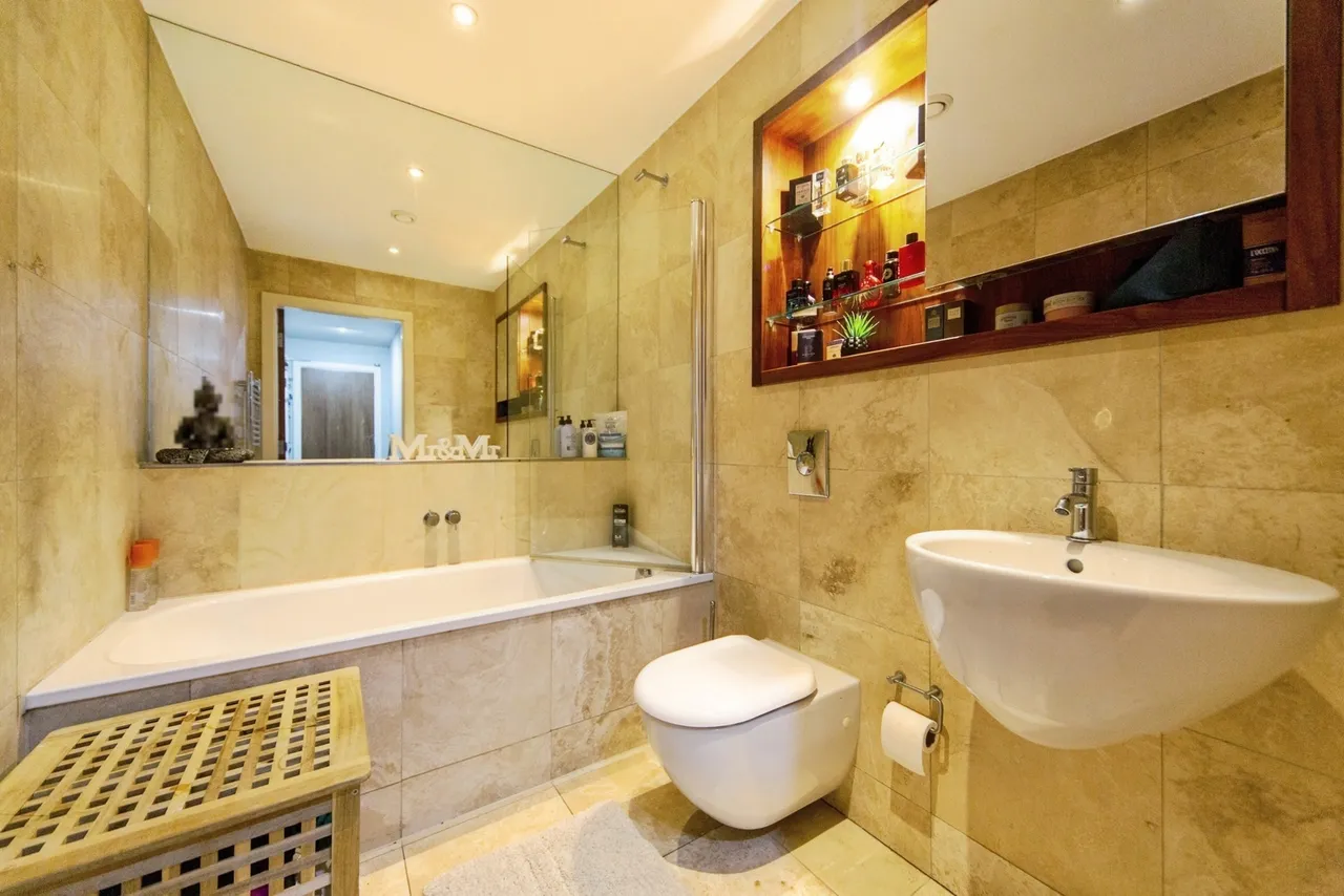 William Jessop Way, Liverpool, L3, photo 15