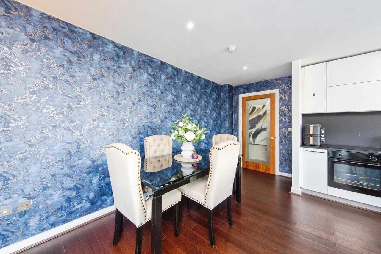 William Jessop Way, Liverpool, L3, photo 3