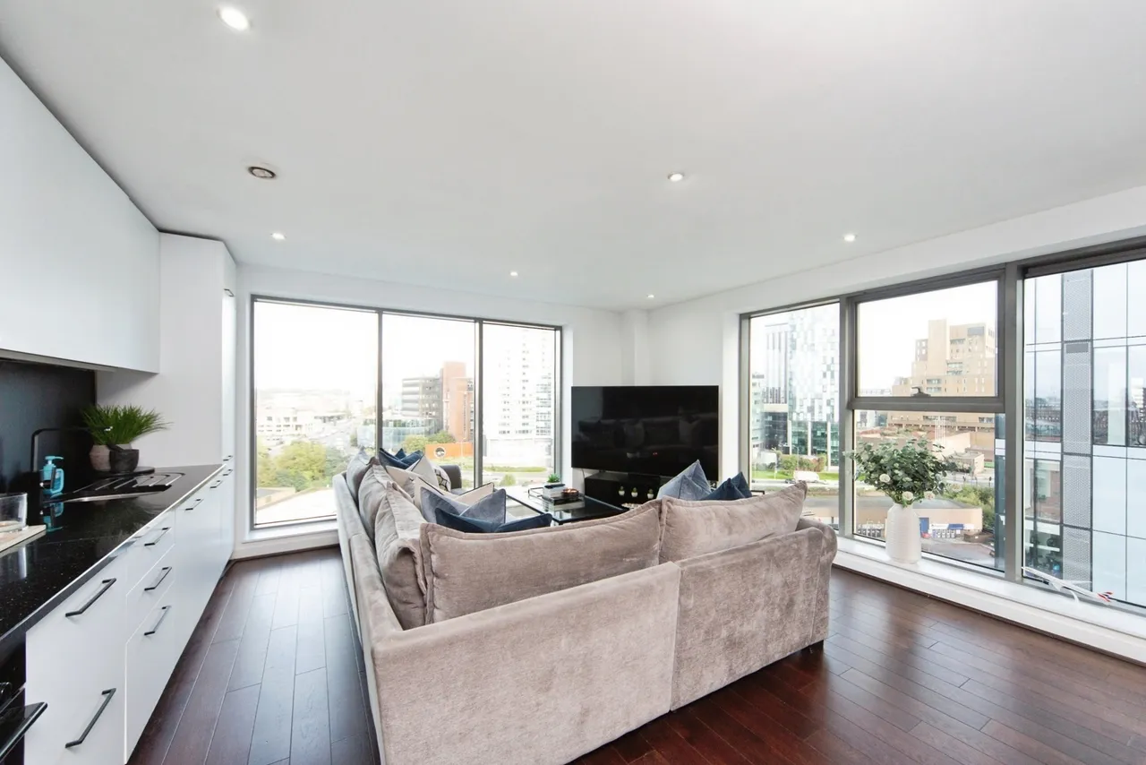 William Jessop Way, Liverpool, L3, photo 2