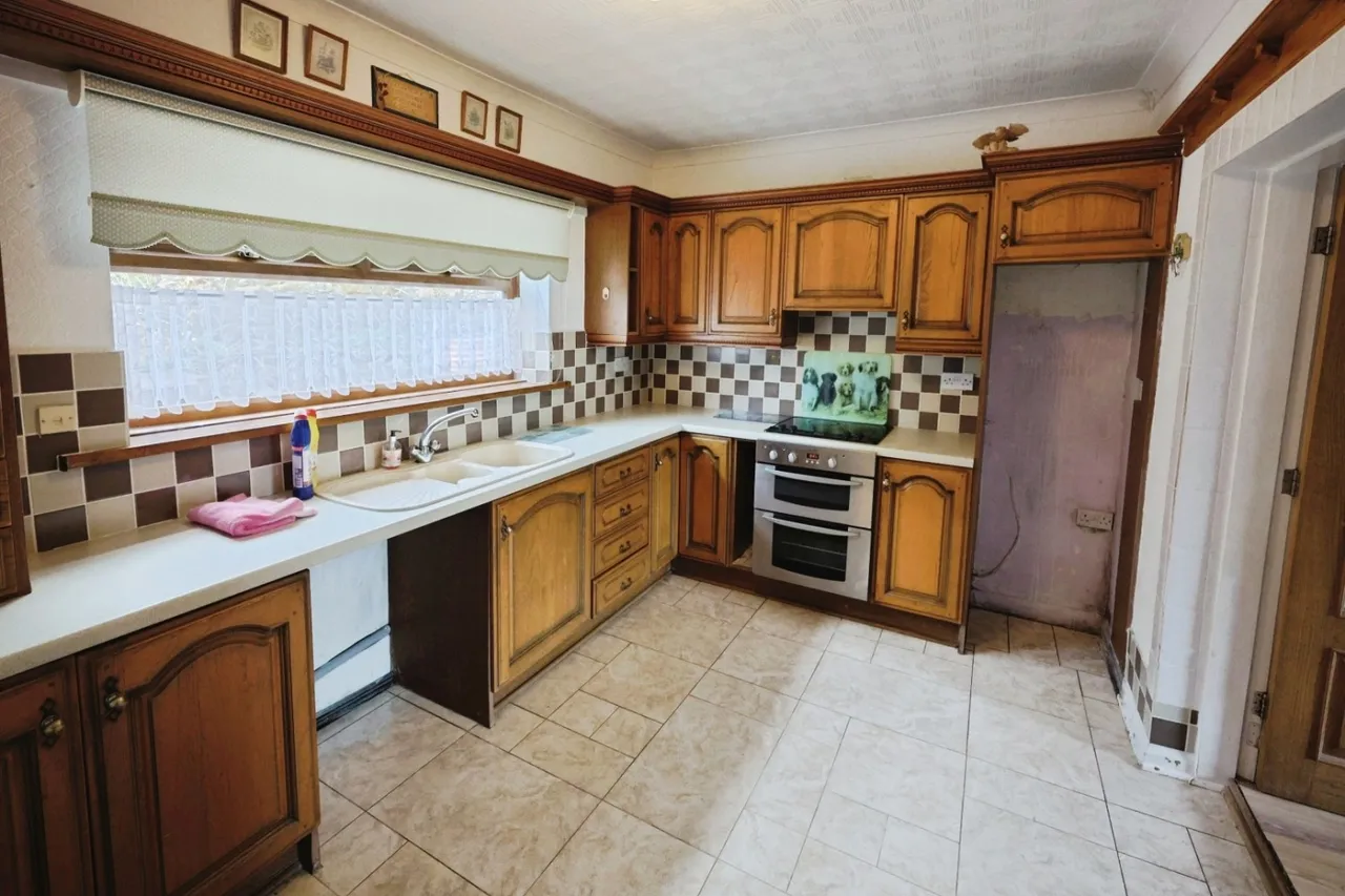 High Queen Street, Witton Park, DL14, photo 4