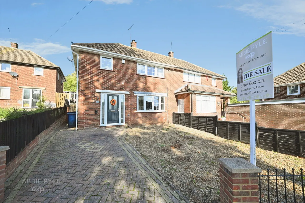 3 bed house for sale, Sycamore Road, Strood, ME2
