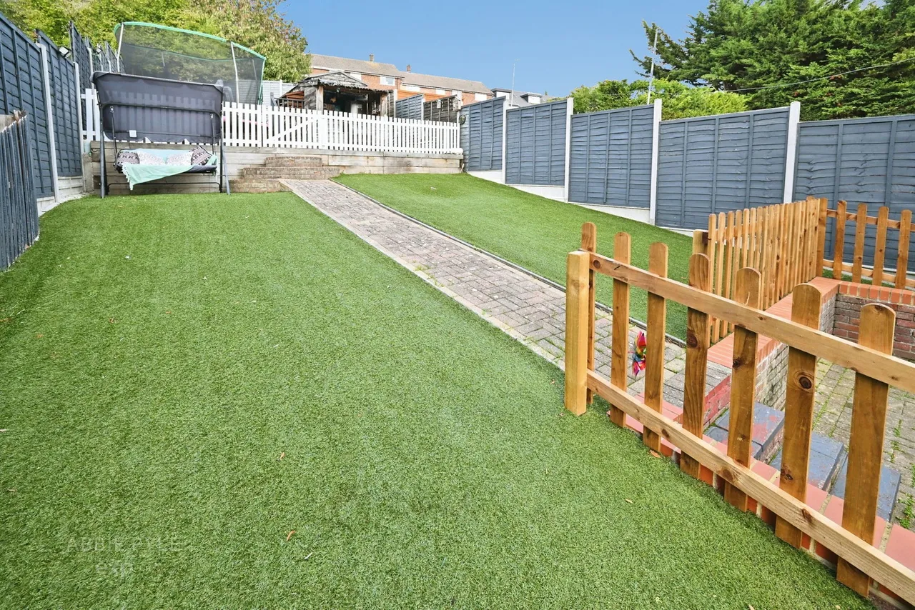 Sycamore Road, Strood, ME2, photo 14